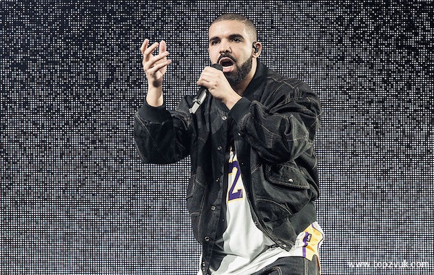 Музыкант Drake призвал народ к единству drakeprizvalnarodkedinstvunakontsertevlondone