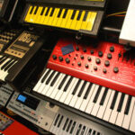 Клавишные инструменты - Синтезаторы