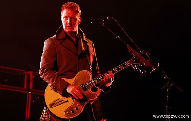 Группа Queens Of The Stone Age сочиняет новый материал Джош Хомм