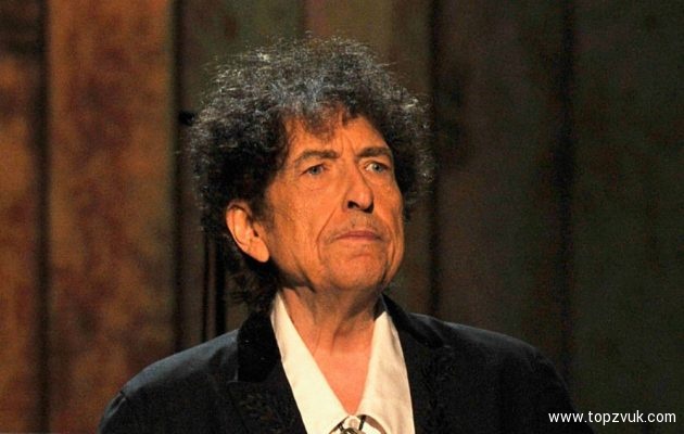 Дилан исполнил песню Stardust Дилан исполнил песню Stardust